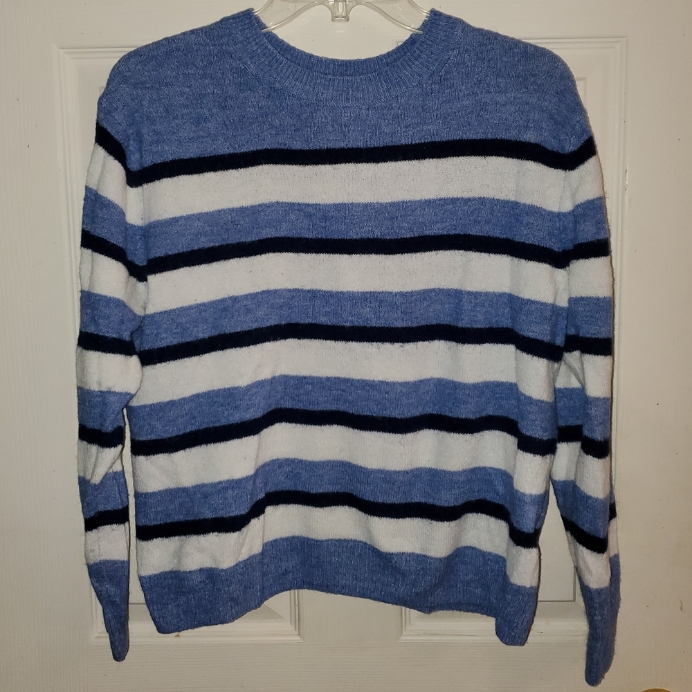 5 for $25 | H&M Crew Neckline Striped Fine Knit Sweater - Picture 3 of 11